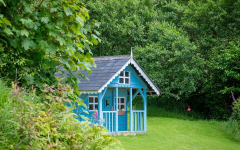 Coulscott Peacock Cottage: Busk, Tag, Skur, Hus, Sommerhus, Garden Bygninger, Landdistrikt, Hytte, Have, Forår