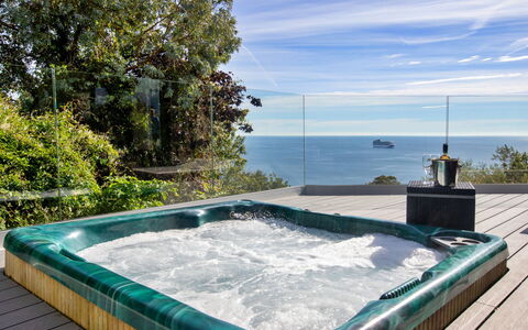 Cliff Lodge: Vand, Badekar, Sanitærarmatur, Svømmepøl, Jacuzzi, Fritid, Udvej, Hav, Eco Hotel