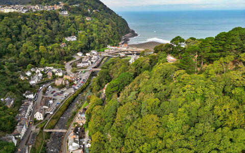 River Cottage: Vegetationen, Naturlige Landskab, Landskab, Highland, Kyst, Coastal Og Oceaniske Landskabsformer, Terræn, Hill Station, Turistattraktion, Headland