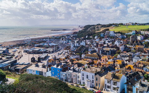 Old Town Cottage, Hastings: Blå, Vand, Krop Af Vand, Horisont, Kyst, Sommer, Coastal Og Oceaniske Landskabsformer, Landskab, Hav, Kyst