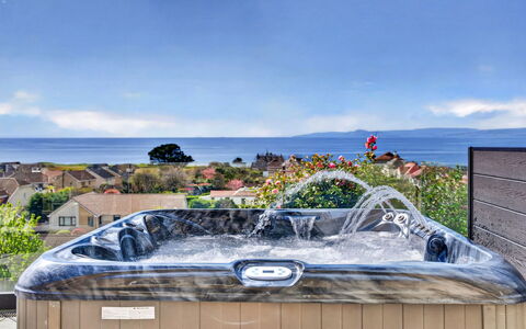 Seamill Beach House: Badekar, Svømmepøl, Jacuzzi, Fritid, Sanitærarmatur, Udvej, Water Feature, Hotel, Ferieby