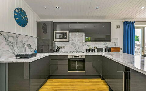 Silverwood Junior Chalet: Bordservice, Serveware, Kop, Kaffekop, Drinkware, Teapot, Mad, Tallerkner, Te Kop, Porcelæn