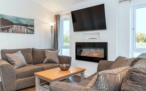 Silverwood Hideaway Lodge: Bordservice, Serveware, Kop, Kaffekop, Drinkware, Teapot, Mad, Tallerkner, Te Kop, Porcelæn