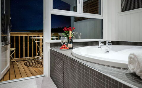 Silverwood Spa Lodge: Bordservice, Serveware, Kop, Kaffekop, Drinkware, Teapot, Mad, Tallerkner, Te Kop, Porcelæn