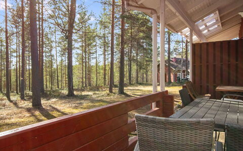 Koli Country Club B 6: Træ, Loft, Sommerhus, Hårdttræ, Bejdse, Skygge, Planke, Veranda, Sidespor, Bjælkehytte