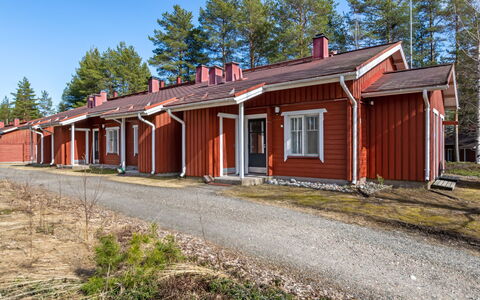 Koli Country Club D 12: Sommerhus, Hus, Tag, Hjem, Land Lot, Menneskelig Bosættelse, Landdistrikt, Hældning, Sidespor, Estate