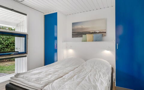 Jale - 300M from the Sea: Indretning, Loft, Etage, Soveværelse, Lejlighed, Sengetøj, Seng, Sengetøj, Design, Hotel