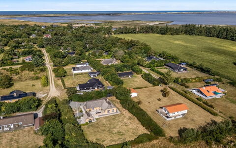 Helma - 580M to the Fjord: Tag, Hus, Boligområde, Hjem, Estate, Sommerhus, Design