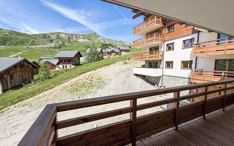 Le Caprice Blanc: Lejlighed, Altan, Bejdse, Tømmer, Planke, Bjerglandsby, Hotel