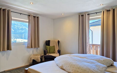 Alpenchalet Gundolf: Seng, Møbel, Indretning, Soveværelse, Sengetøj, Sengetøj, Træ, Etage, Loft, Gulvbelægning