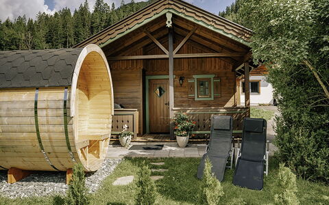 Zirbenhütte: Svømmepøl, Stuehus, Estate, Villa, Udvej, Hacienda, Eco Hotel, Backyard