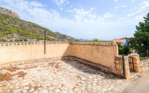 Dencis Villa: Svømmepøl, Stuehus, Estate, Villa, Udvej, Hacienda, Eco Hotel, Backyard