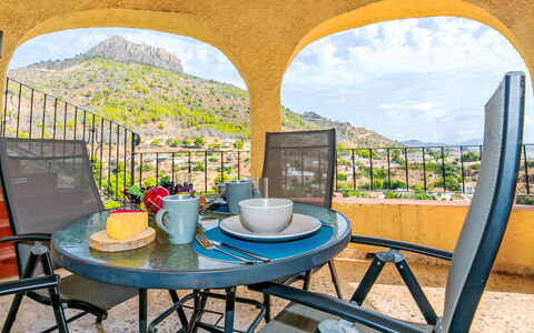 Dencis Villa: Svømmepøl, Stuehus, Estate, Villa, Udvej, Hacienda, Eco Hotel, Backyard