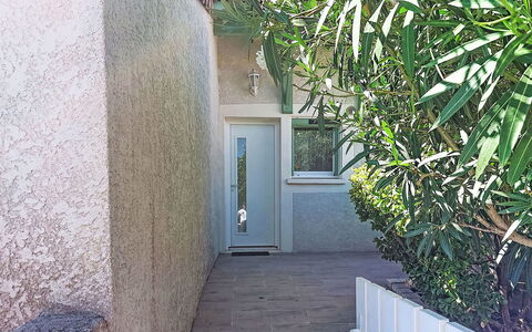 Plein Soleil: Svømmepøl, Stuehus, Estate, Villa, Udvej, Hacienda, Eco Hotel, Backyard