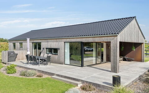 Ragmar - 525M from the Sea: Etage, Loft, Svømmepøl, Udvej, Design, Stol, Dagslys, Hotel, Villa, Penthouselejlighed