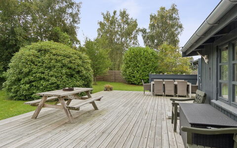 Talvikki - from the Sea: Træ, Sommerhus, Bejdse, Hårdttræ, Bjælkehytte, Planke, Loft, Naturmateriale, Tømmer, Garden Bygninger