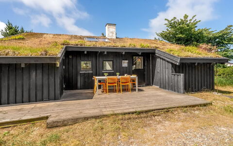 Senija - 100M from the Sea: Træ, Møbel, Lejlighed, Værelse, Loft, Bejdse, Stol, Hårdttræ, Klarlak, Tømmer