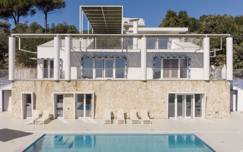 Capri: Svømmepøl, Hjem, Estate, Udvej, Lejlighed, Mansion, Villa, Altan, Eco Hotel, Hotel