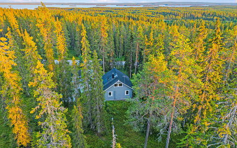 Tykkytie Cottage: Vand, Vandvej, Kanal, Båd, Vandfartøjer, Coastal Og Oceaniske Landskabsformer, Hav, Dok, Kyst, Marina
