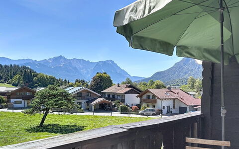 Edelweiss: Hjem, Sommerhus, Hus, Tag, Landdistrikt, Bjælkehytte, Sidespor, Lærk, Stuehus, Estate