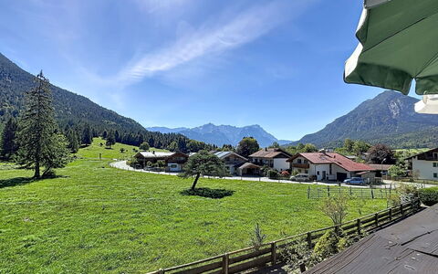Edelweiss: Hjem, Sommerhus, Hus, Tag, Landdistrikt, Bjælkehytte, Sidespor, Lærk, Stuehus, Estate