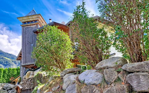 Sandra: Sommerhus, Stenmur, Landscaping, Bjerglandsby