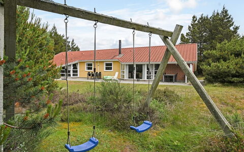 Aderice - 1.6Km from the Sea: Land Lot, Sommerhus, Lawn, Have, Fritid, Backyard, Gård, Skygge, Parkere, Landscaping