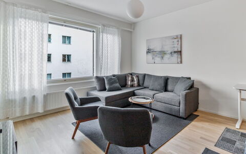 Levihonka 13: Møbel, Indretning, Couch, Gulvbelægning, Etage, Stue, Træ, Loft, Værelse, Hjem