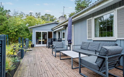 Karelia - 900M from the Sea: Træ, Dæk, Hårdttræ, Veranda, Kompositmateriale, Planke, Trægulve, Skygge, Bejdse, Sidespor