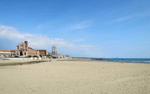 Il Giardino di Anzio: Himmel, Kyst, Hav, Coastal Og Oceaniske Landskabsformer, Strand, Kyst, Ocean, Turistattraktion, Sand, Vind Wave