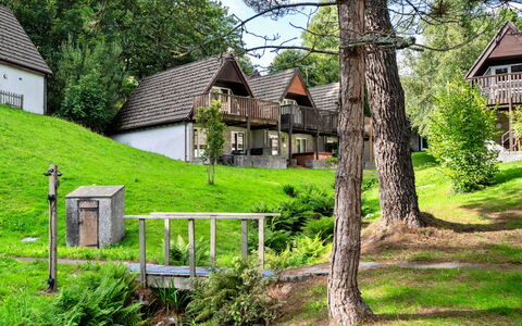 Daisy Valley Lodge: Hus, Sommerhus, Hjem, Menneskelig Bosættelse, Landdistrikt, Lawn, Have, Gård, Stuehus, Landsby