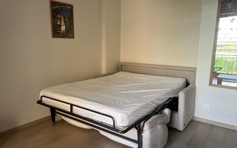 Le Magellan: Møbel, Træ, Etage, Gulvbelægning, Seng, Soveværelse, Indretning, Sengetøj, Bed Frame, Værelse