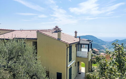 Borgo dei Fiori: Altan, Veranda, Bjerglandsby, Villa, Hegn