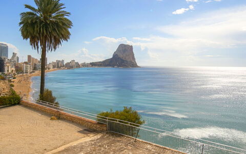 Balcon al Mar: Altan