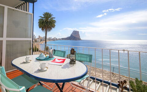 Balcon al Mar: Altan