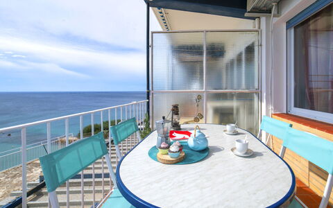 Balcon al Mar: Altan