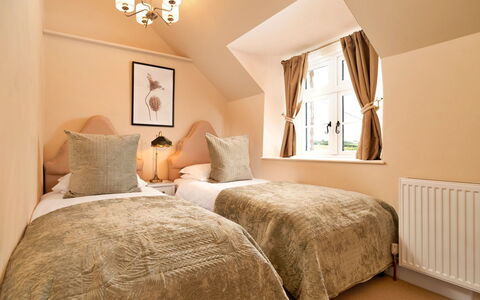 Horsepool Cottage: Altan