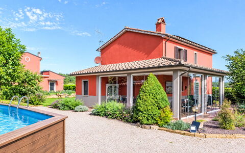Red House: Hjem, Have, Estate, Sommerhus, Stuehus, Landscaping, Gård, Lawn, Design, Villa