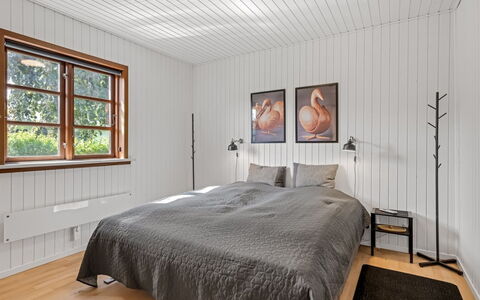 Anarosa - 6Km from the Sea: Soveværelse, Træ, Gulvbelægning, Seng, Indretning, Loft, Etage, Sengetøj, Sengetøj, Trægulve
