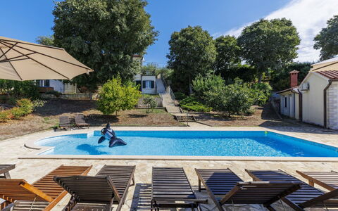 Istria Serenity: Blå, Svømmepøl, Fritid, Fritid, Udvej, Skygge, Ferie, Udendørs Møbler, Eco Hotel, Estate