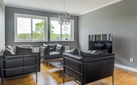 Björkfjärden: Gulvbelægning, Indretning, Møbel, Etage, Couch, Lejlighed, Stue, Hjem, Loft