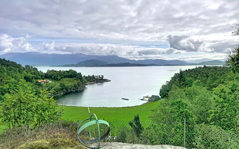 Nonstuo: Krop Af Vand, Natur, Naturlige Landskab, Vegetationen, Sky, Highland, Landskab, Bakke, Coastal Og Oceaniske Landskabsformer, Bank
