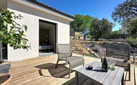 Villa Anglada: Udendørs Møbler, Busk, Hus, Udendørs Bord, Møbel, Hjem, Have, Lawn, Backyard, Estate