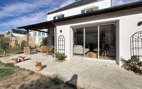 Maison de Saint-Pierre: Arkitektur, Hældning, Sommerhus, Bjergkæde, Bjælkehytte, Sidespor, Tømmer, Alps, Eco Hotel, Bjerglandsby
