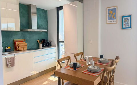 Residencial Áster: Møbel, Indretning, Countertop, Gulvbelægning, Køkken, Væg, Træ, Etage, Køkken Apparat, Cabinetry