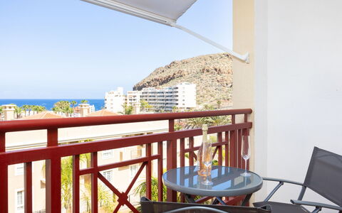 Balandros Sun: Møbel, Lejlighed, Indretning, Loft, Stol, Stue, Altan, Køkken & Spisebord, Bejdse