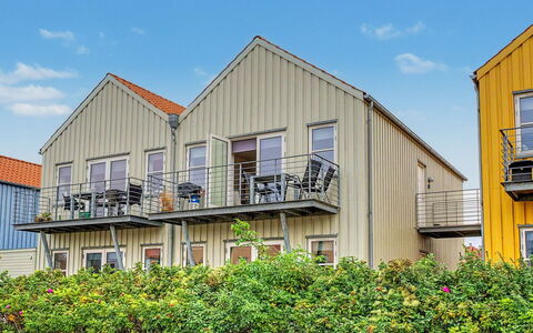 Leefke - 200M from the Sea: Facade, Estate, Sidespor, Gård, Altan, Villa, Gårdsplads, Eco Hotel