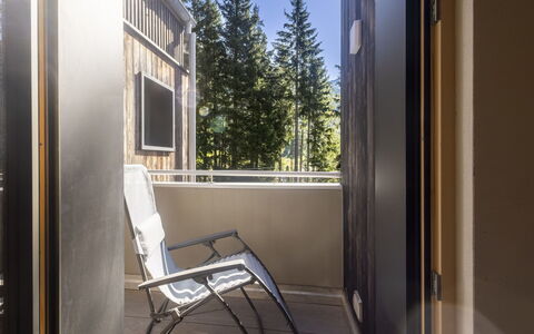 Crestun Design Duplex: Stol, Altan, Hårdttræ, Dagslys, Aluminium, Gelænder