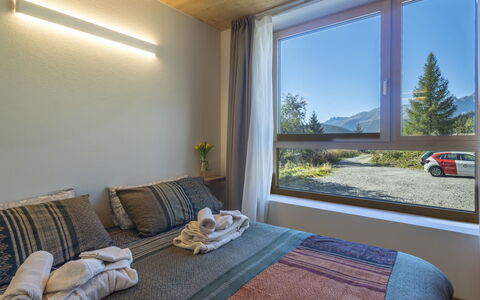 Crestun Design Duplex: Indretning, Loft, Værelse, Belysning, Hjem, Soveværelse, Seng, Lysarmatur, Lejlighed, Pude