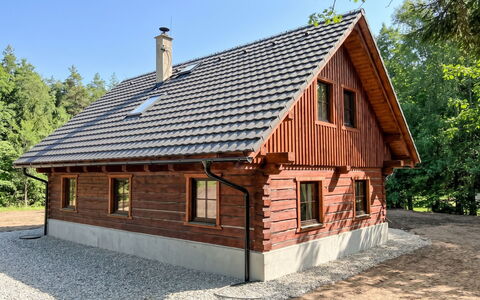 Donut Retreat 2: Gulvbelægning, Soveværelse, Sengetøj, Seng, Bed Frame, Sengetøj, Sengetøj, Hårdttræ, Madras, Trægulve